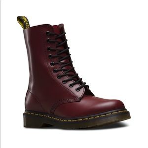 1460 Pascal 8-eye Dr. Marten Boots